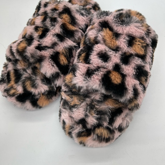 Steve Madden Shoes - Steve Madden Faux Fur Leopard Slide Slippers in Pink and Tan
